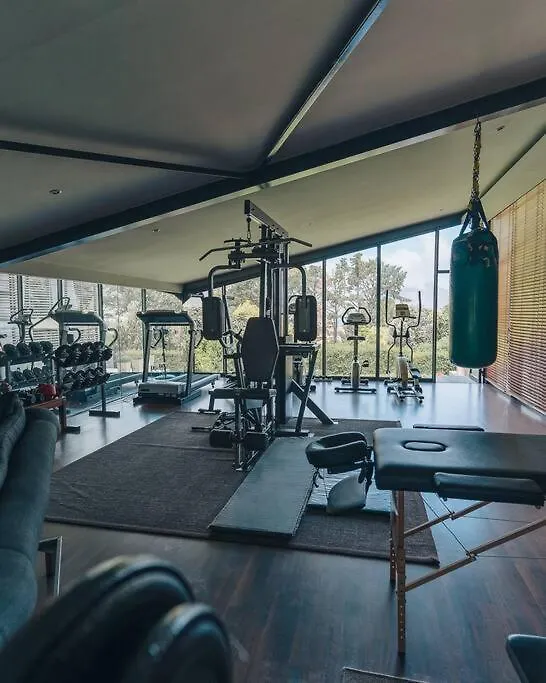 Villa Private Nature Estate With Views Gym Pool Wifi Kapstadt