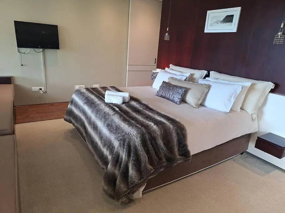 Villa Private Nature Estate With Views Gym Pool Wifi Cape Town